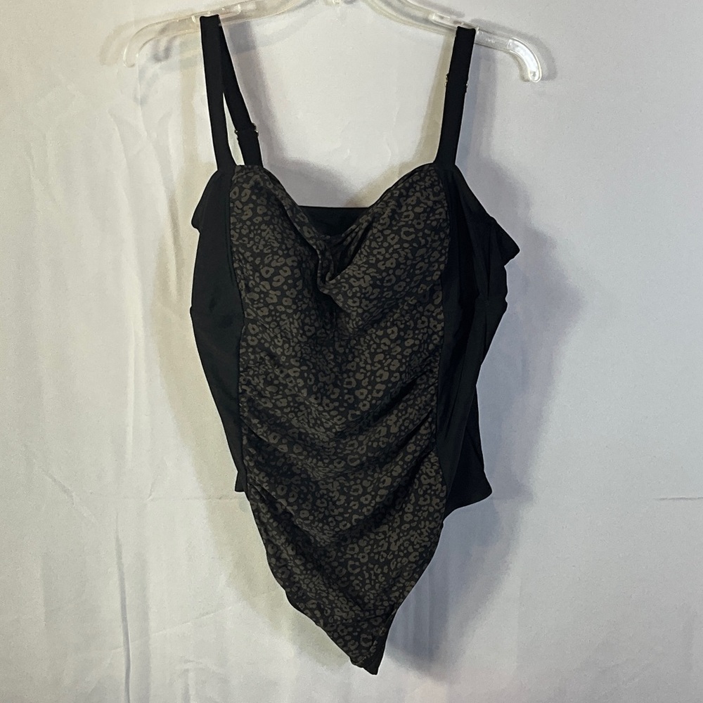 Ava & Viv Black Leopard Print One Piece Swimsuit Size 18W